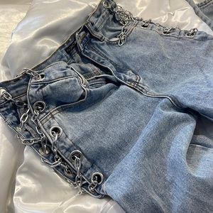 CHAIN JEANS